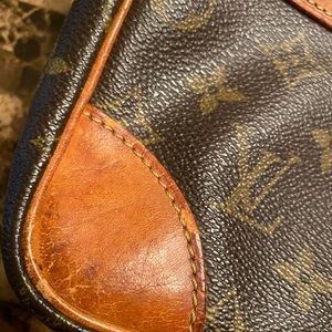 Authentic Louis Vuitton Crossbody Bag